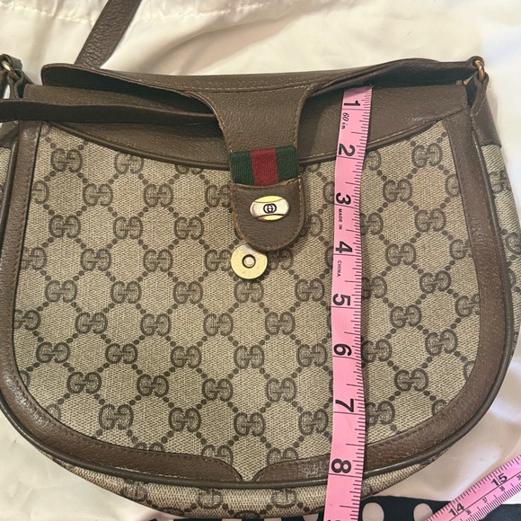 Authentic 🛍 GUCCI GG Supreme Sherry Line Shoulder Bag dust bag included. - Picture 17 of 17